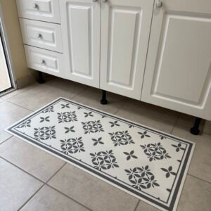 Alfombra " VINILICA" 50 cm x 100 cm GEOMÉTRICA BLANCO Y NEGRO.