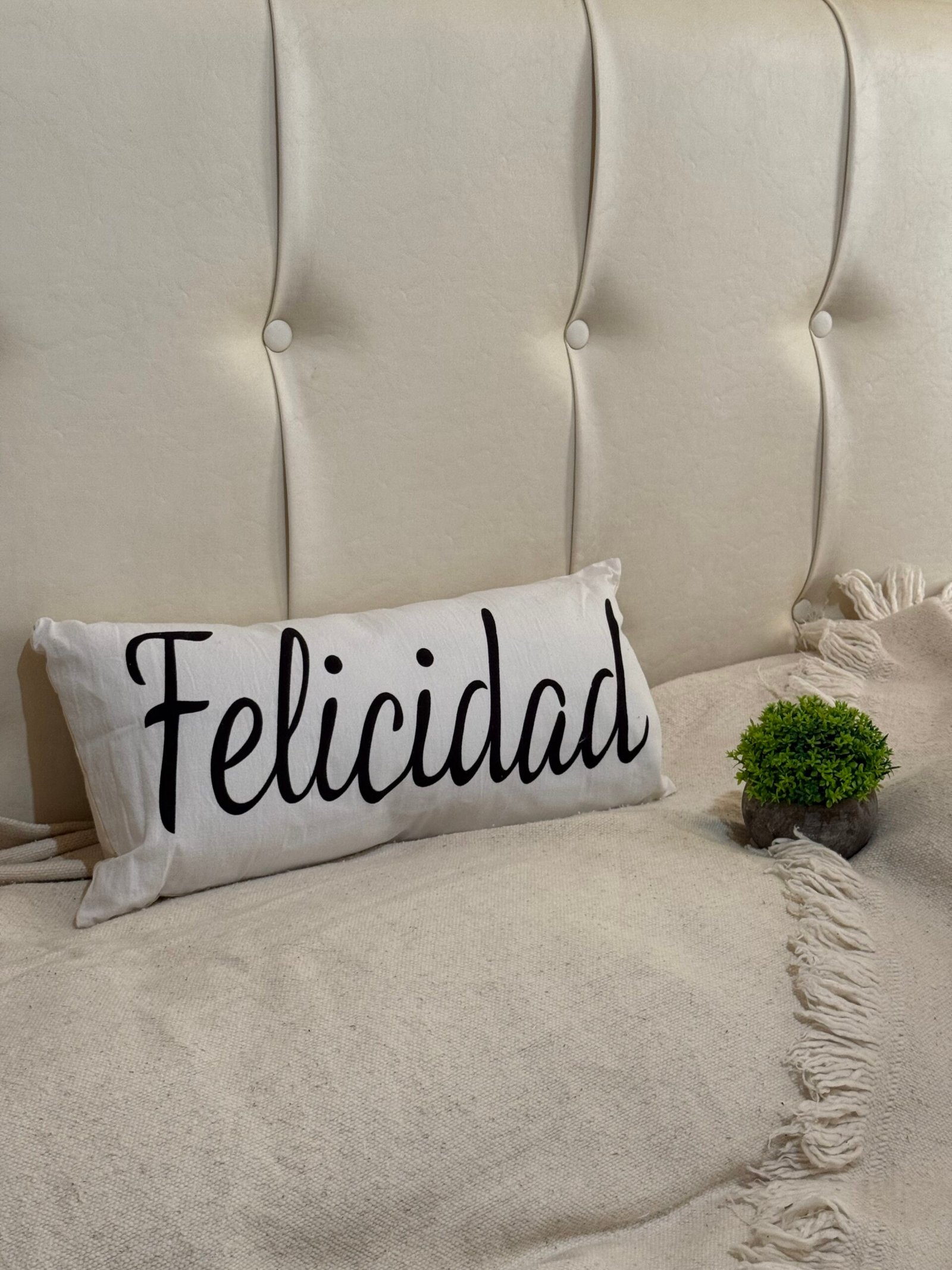 Almohadón ''FELICIDAD''
